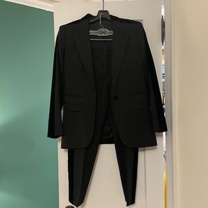 The Kooples - Women’s Tuxedo Suit with cropped pant.  Size 36